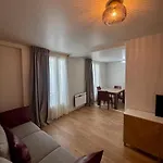 Montmartre - Nouvellement Renove