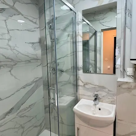 Montmartre - Nouvellement Renove Aparthotel 4*