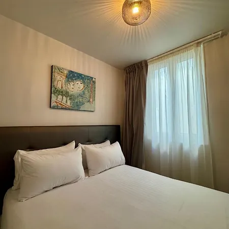 Montmartre - Nouvellement Renove Aparthotel 4*