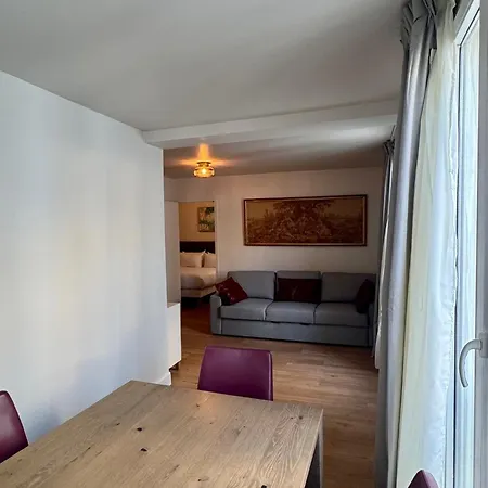 Montmartre - Nouvellement Renove