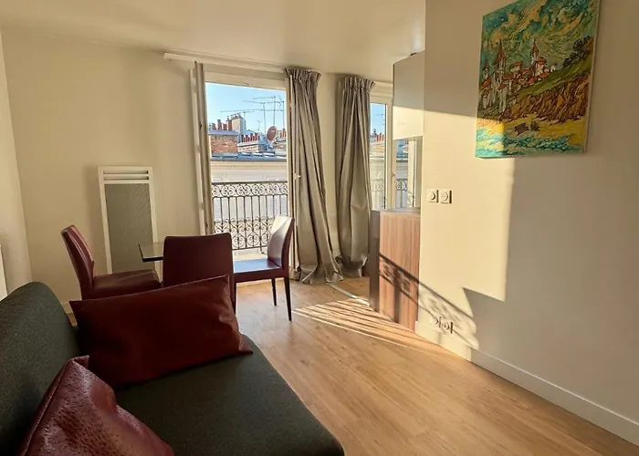 Апарт-отель Montmartre - Nouvellement Renove 4*