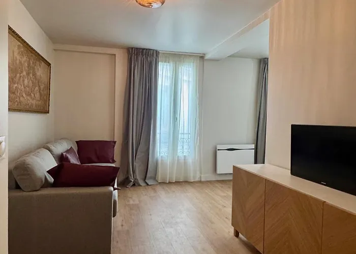 Montmartre - Nouvellement Renove 4* Париж